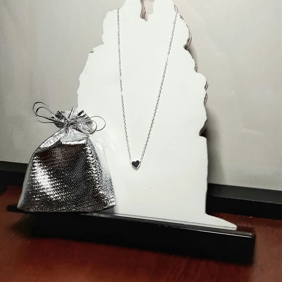 Heart Necklace - Picture 3 of 3